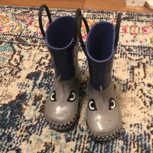 Capelli NY kids’/toddler size 4 Shark Rainboots